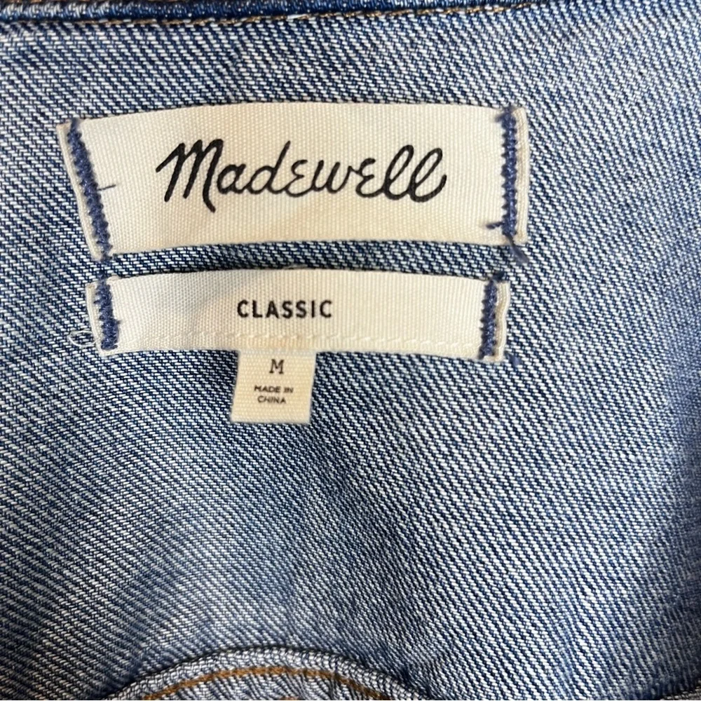 Madewell Classic Women's Medium Denim Jean Jacket Blue EUC - Picture 2 of 11